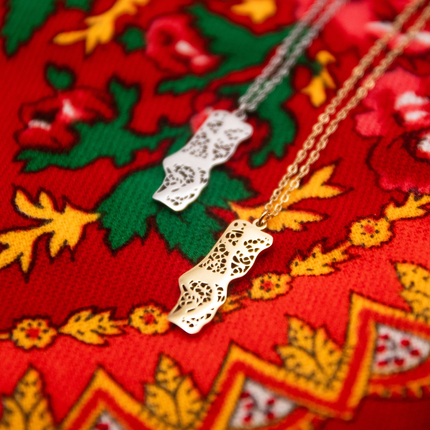 Collier "Carte du Portugal" en acier inoxydable