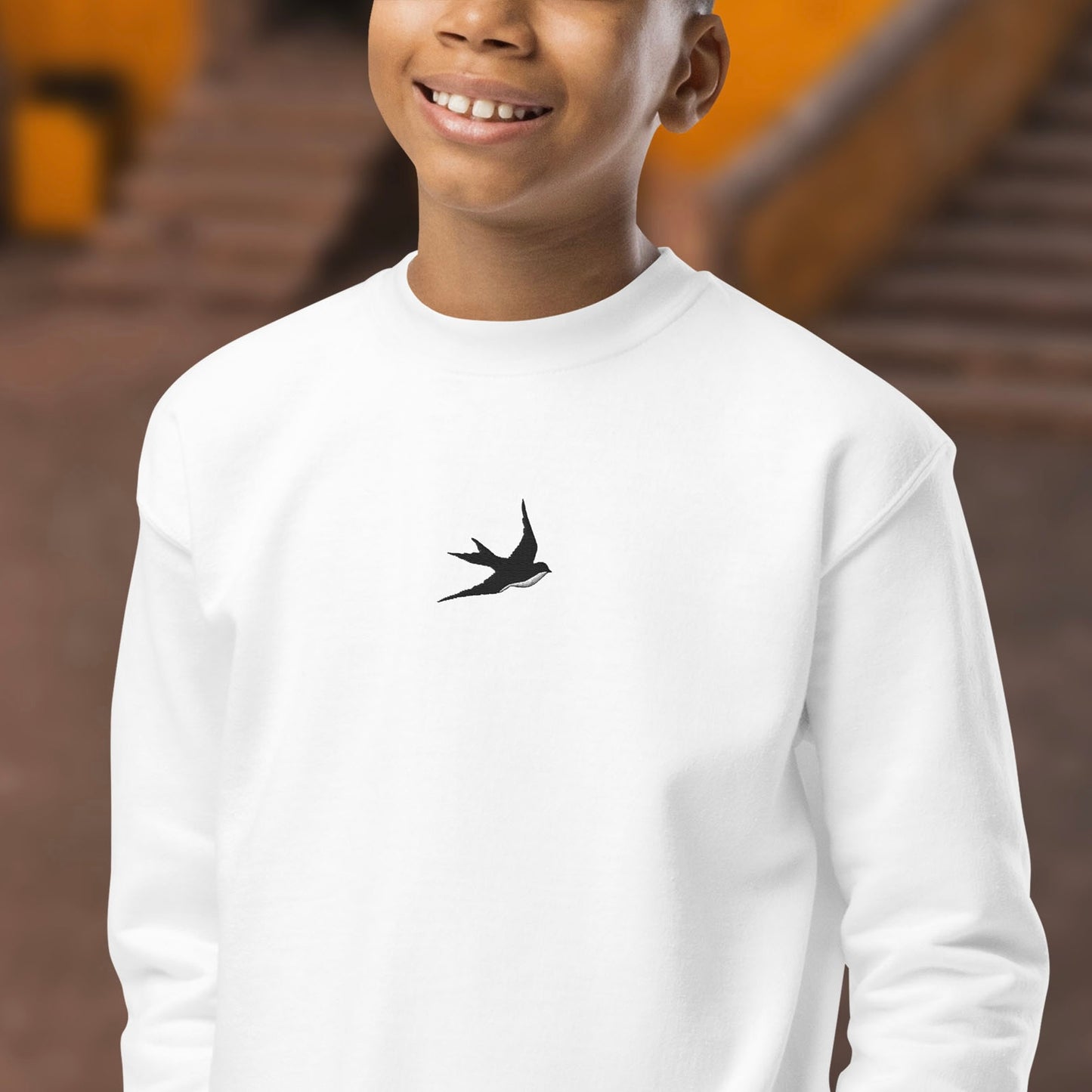 Sweat enfant brodé « Hirondelle »