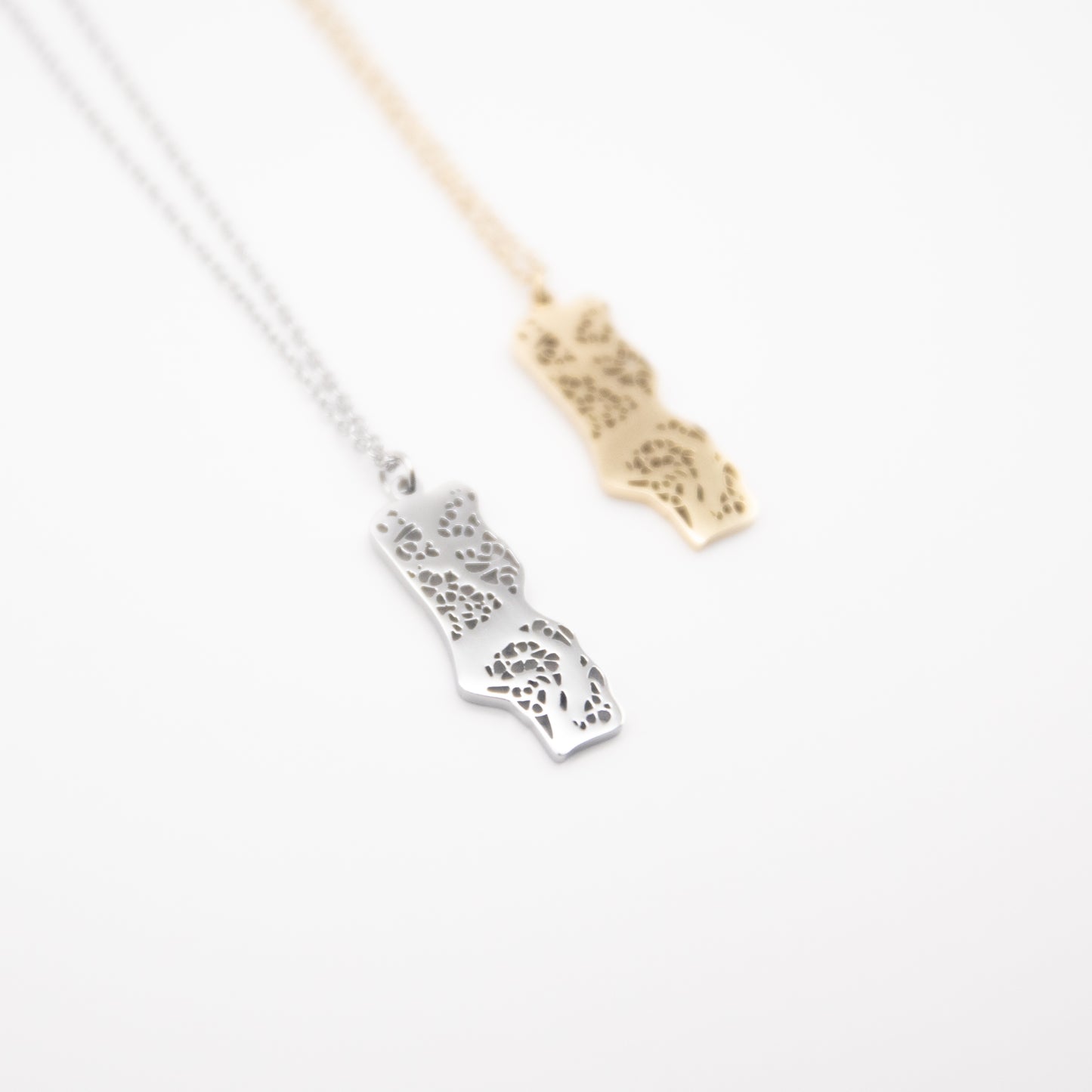 Collier "Carte du Portugal" en acier inoxydable