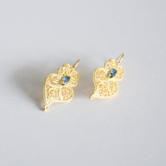Boucles d'oreilles "Coeur de Viana" pierre bleue en argent plaqué or