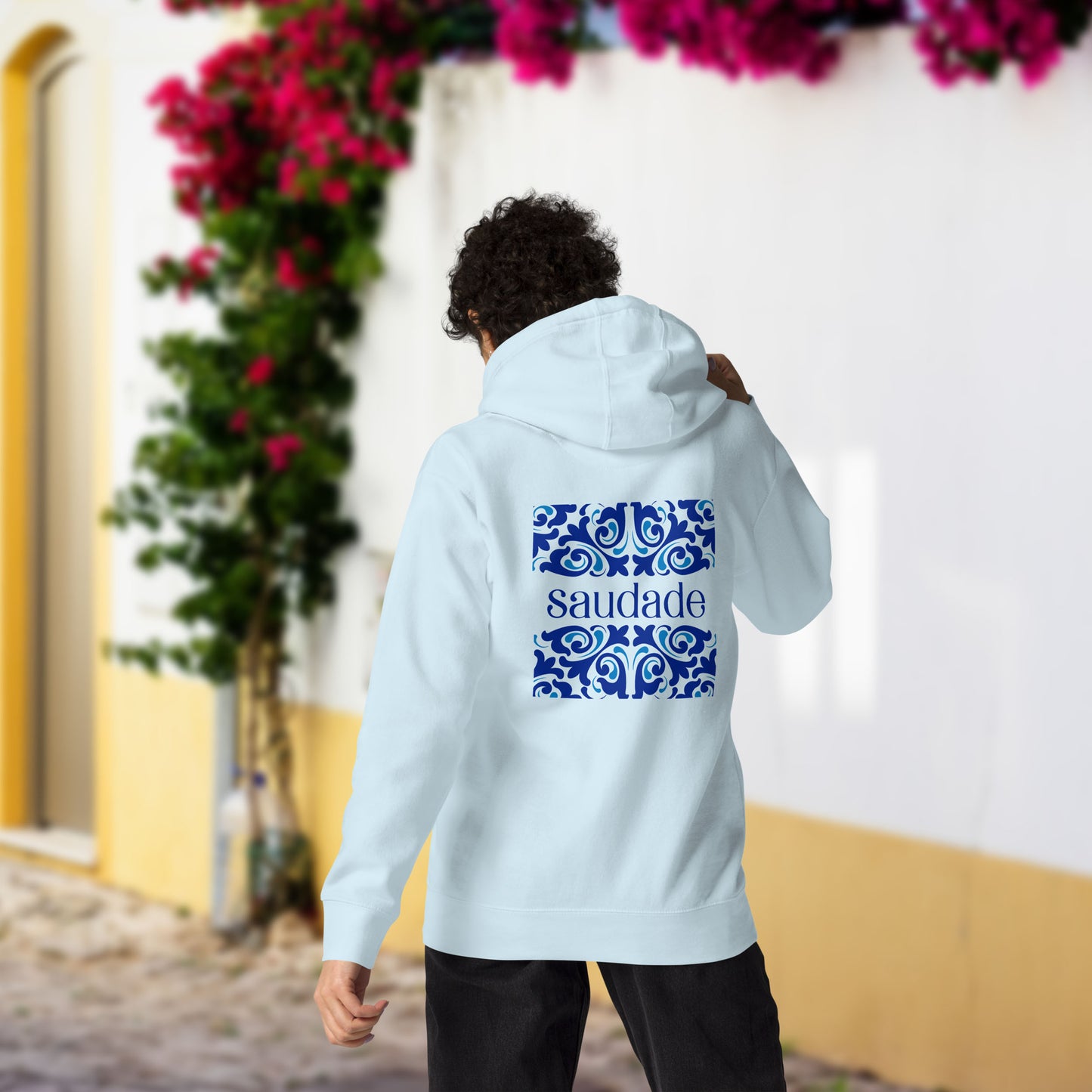 Sweat à capuche brodé « Azulejo Saudade »