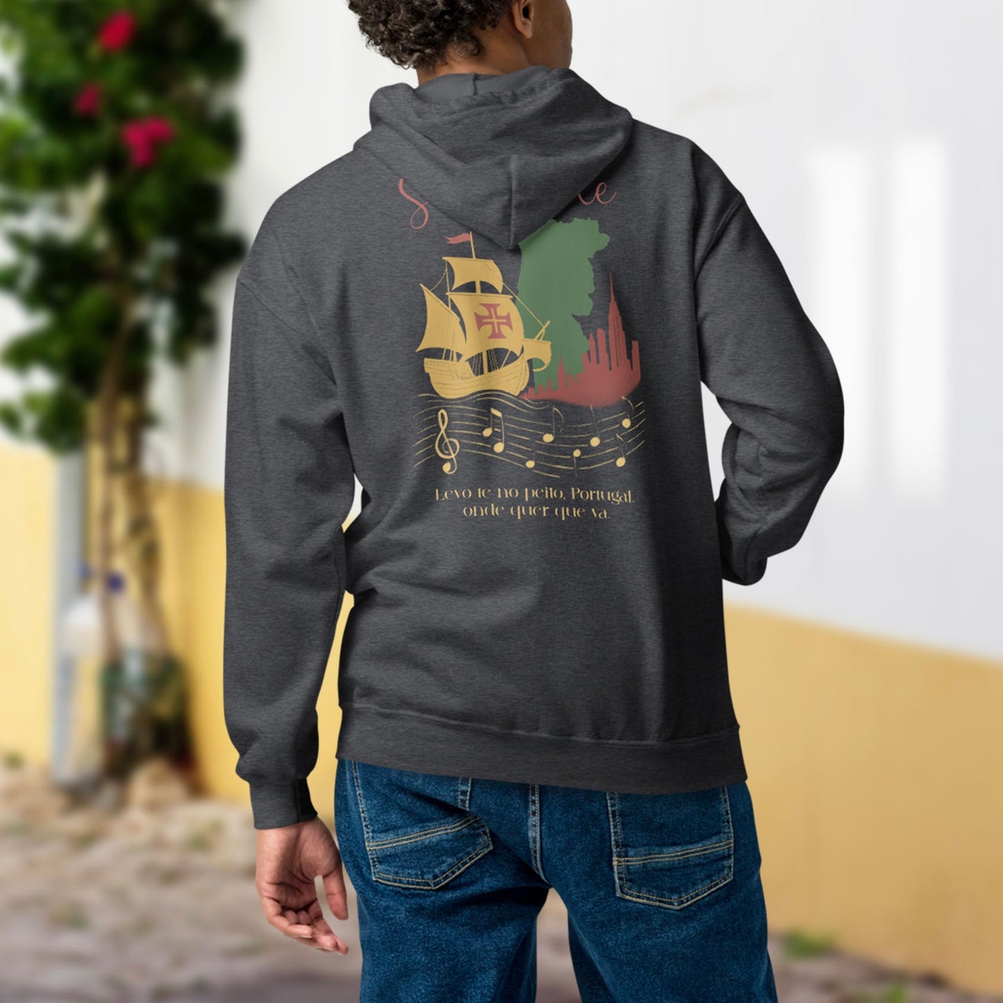 Veste à capuche « Levo-te no peito »