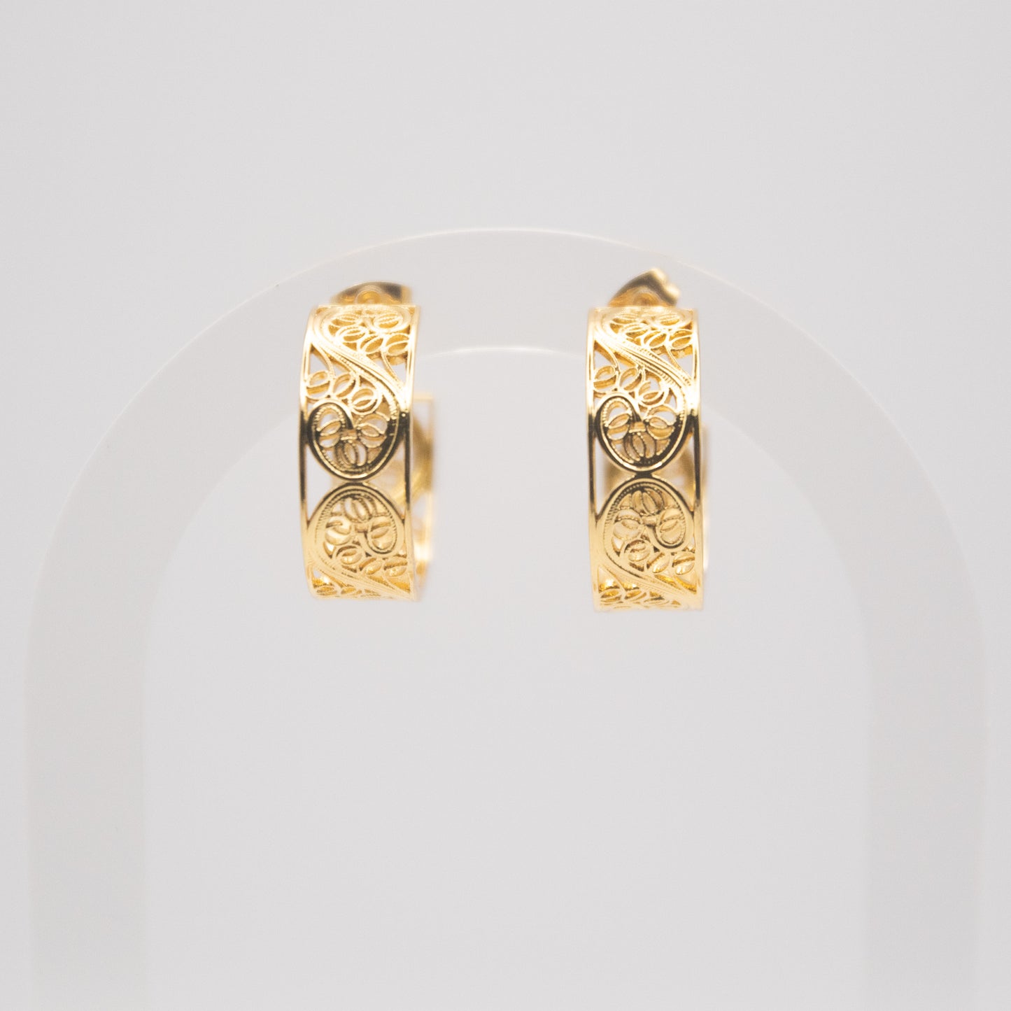 Créoles en filigrane