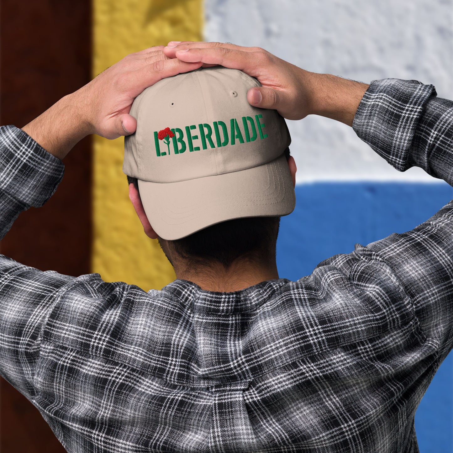 Casquette brodée « Liberdade »