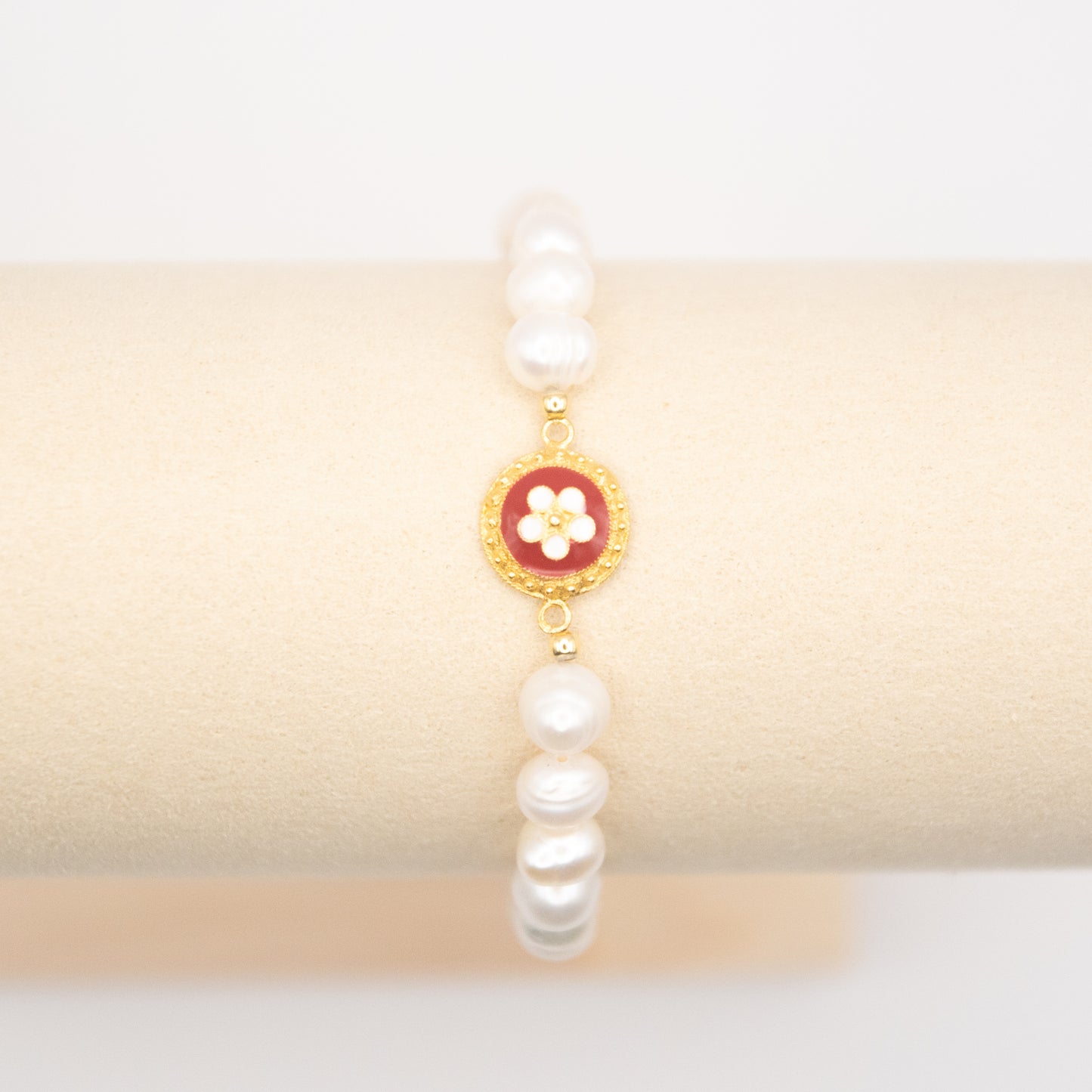 Pulseira "Red Caramujo" em prata dourada e pérolas - Edição limitada