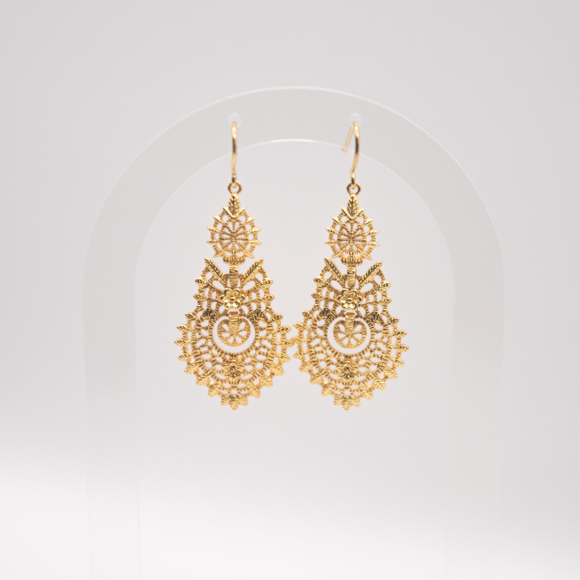 Boucles d'Oreille Dentelle Bijou Français Or , Argent Baroque LIVRÉ Boucles d'Oreille Dentelle Bijou Français Or , Argent Baroque LIVRÉ