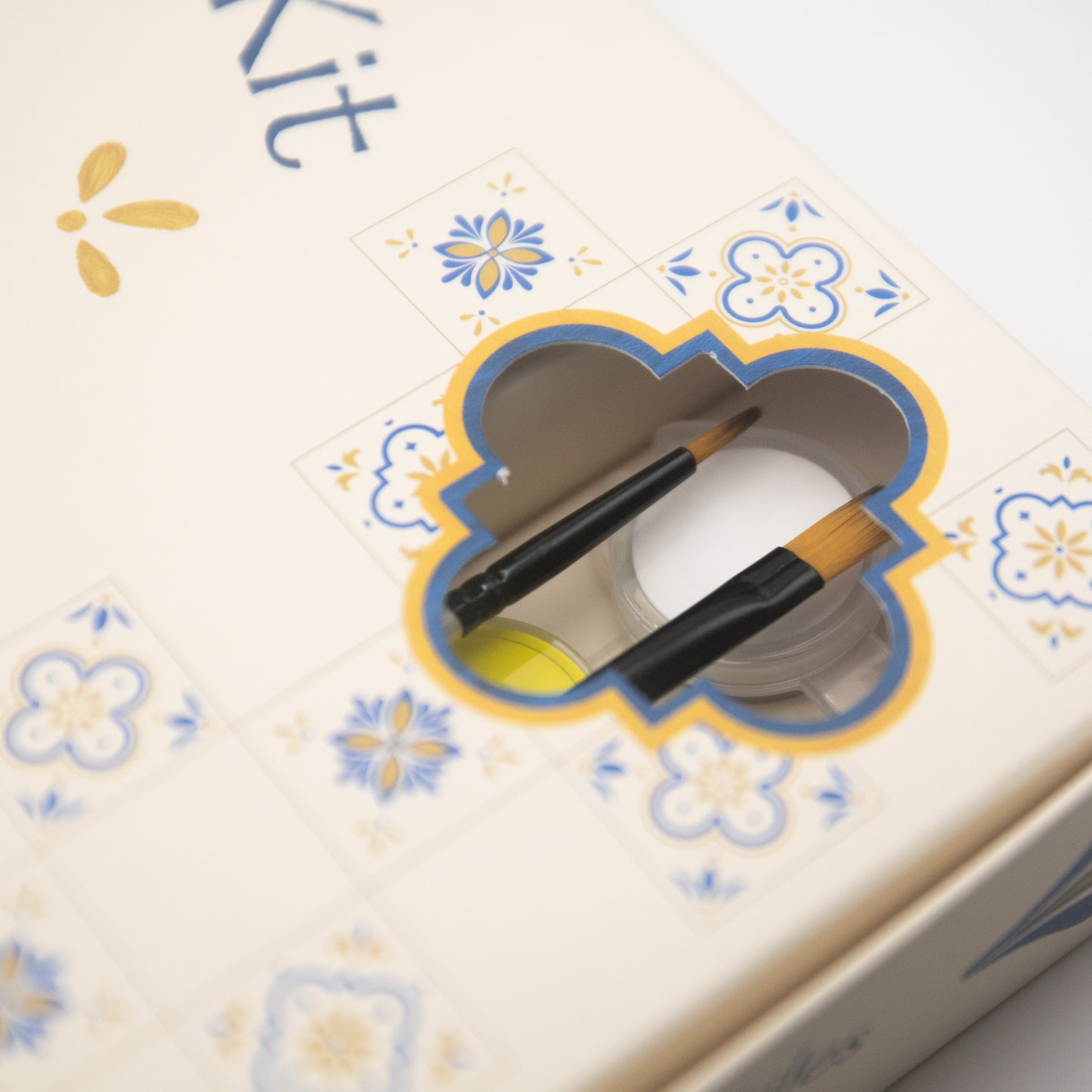 Coffret de peinture sur azulejos