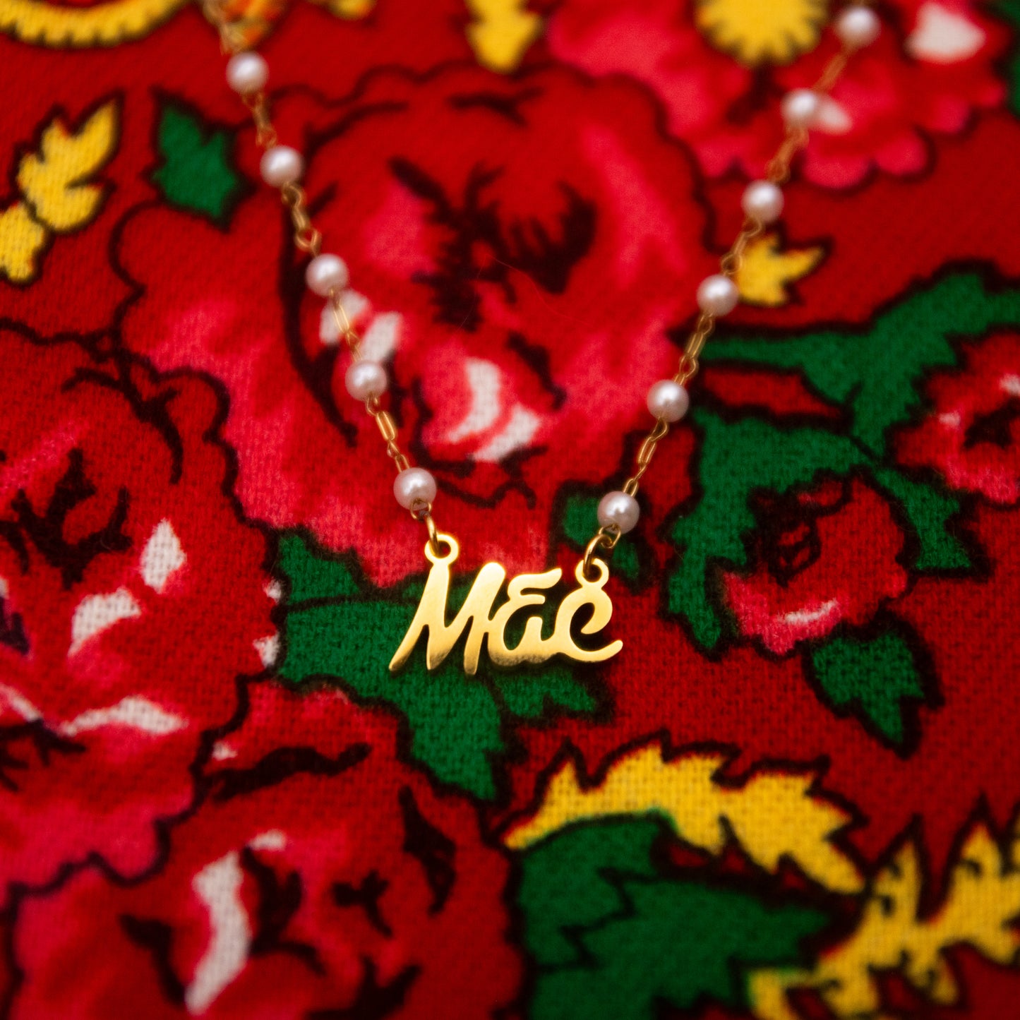 Collier "Mãe" en acier inoxydable et perles
