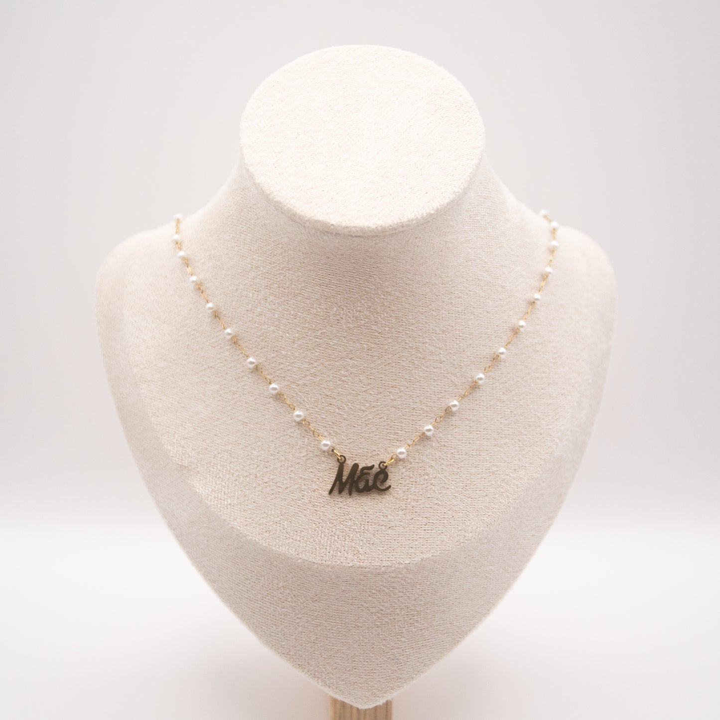Collier "Mãe" en acier inoxydable et perles