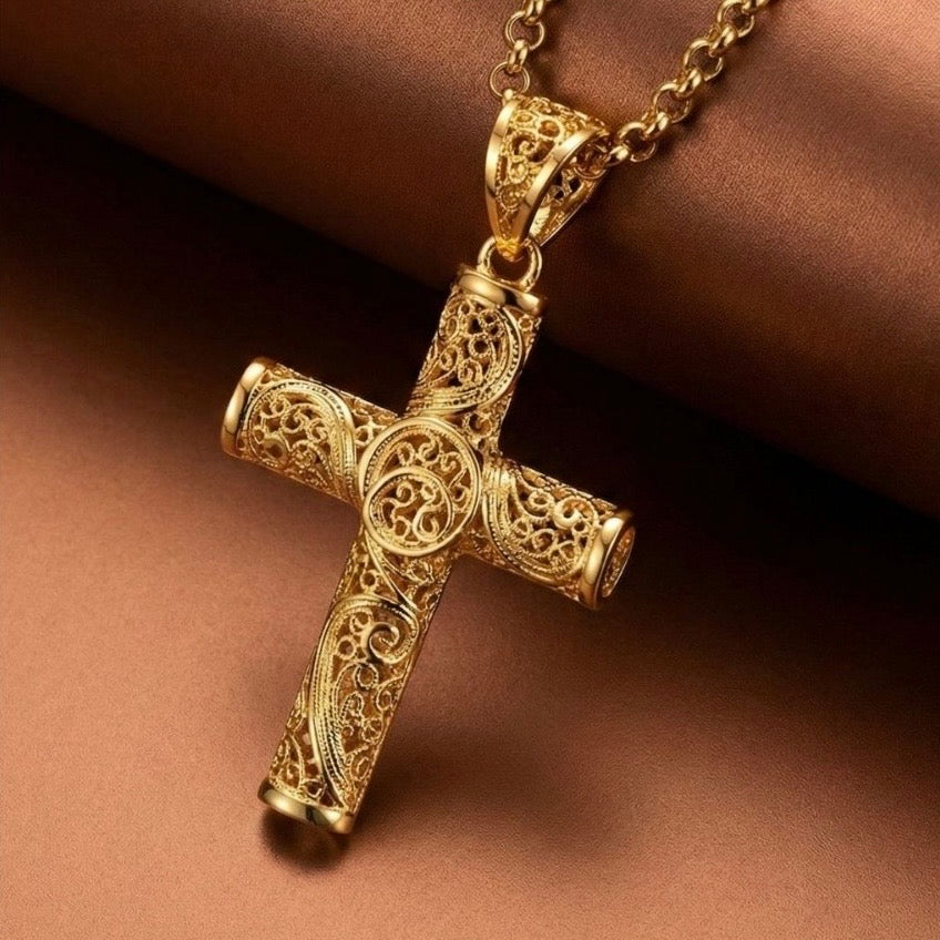 Collier « Croix » en filigrane