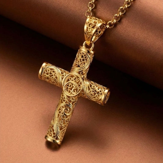 Collier « Croix » en filigrane