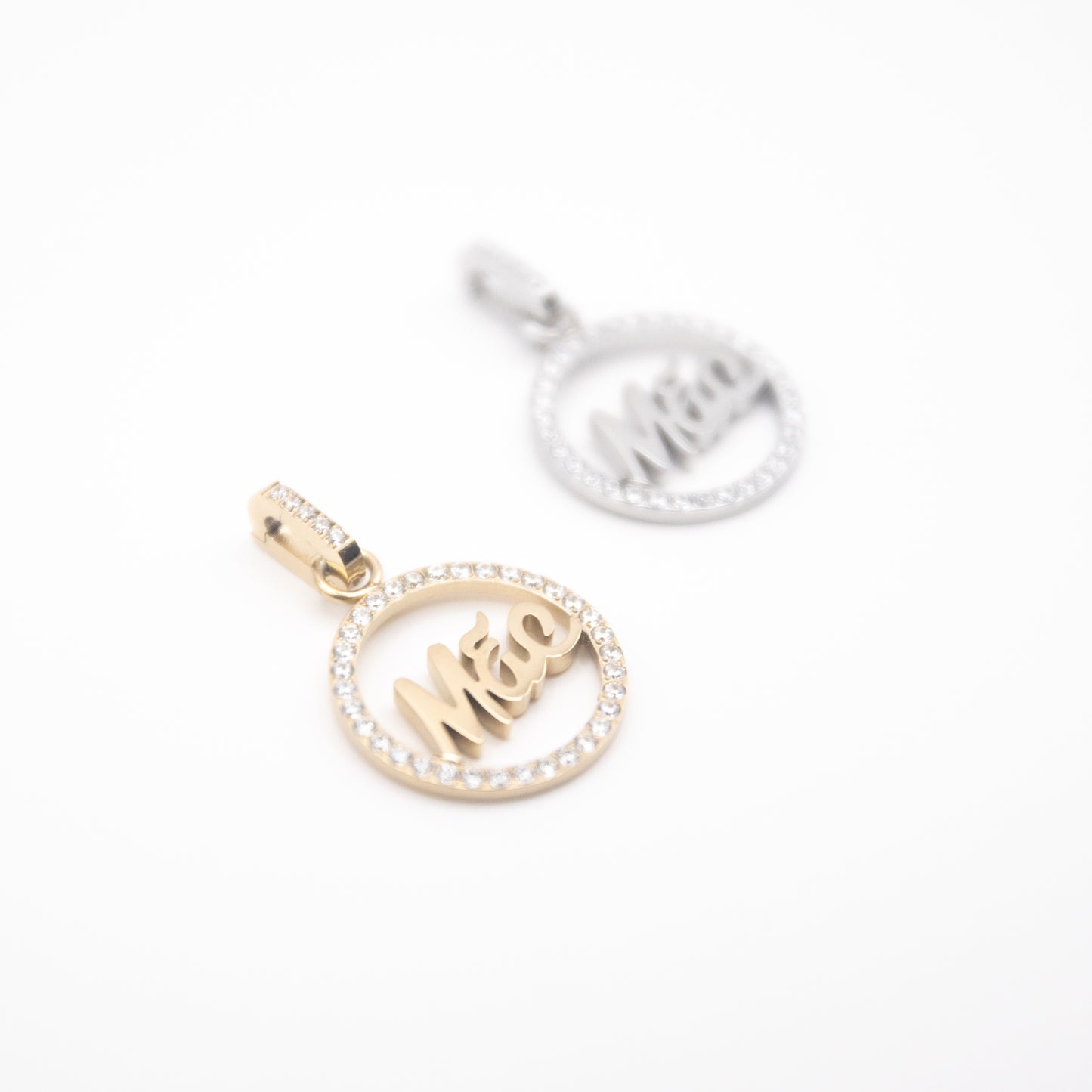 Pendentif rond "Mãe" en acier inoxydable