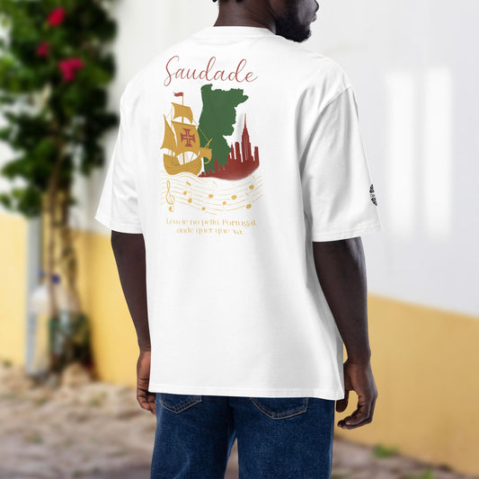 T-shirt oversize « Levo-te no peito »
