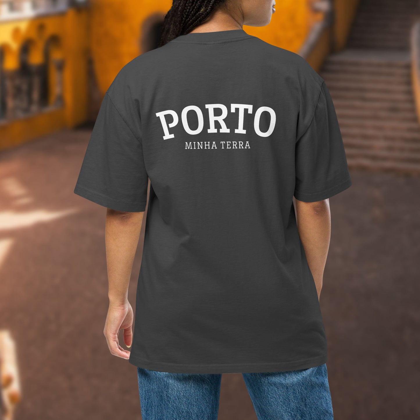 T-shirt oversize « Minha Terra » personnalisable