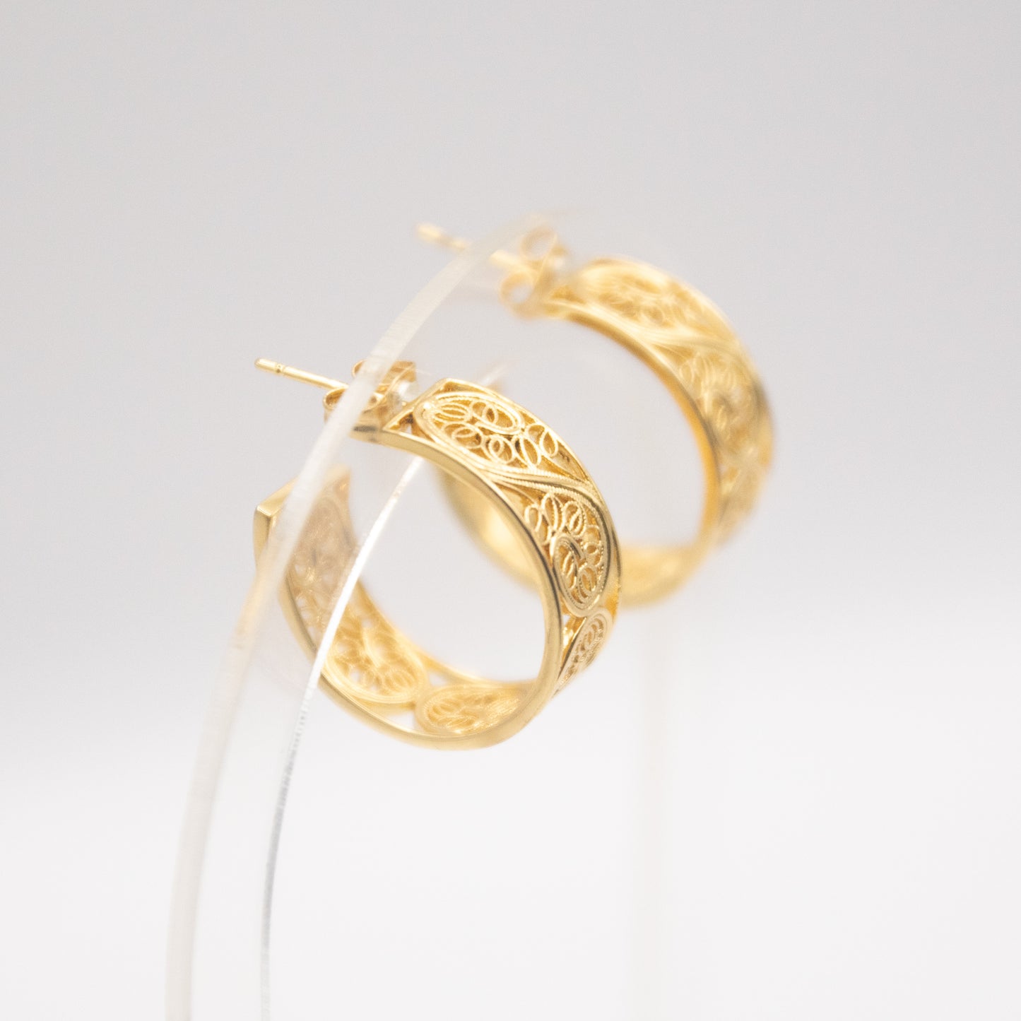 Créoles en filigrane