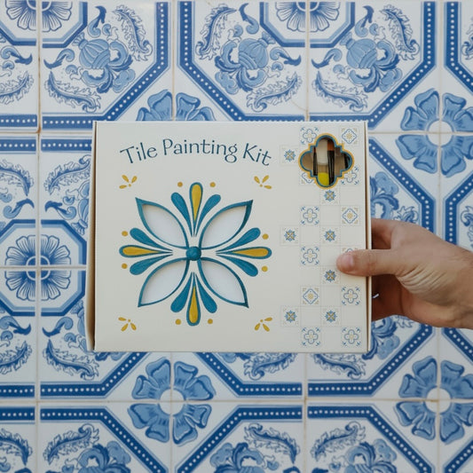 Coffret de peinture sur azulejos