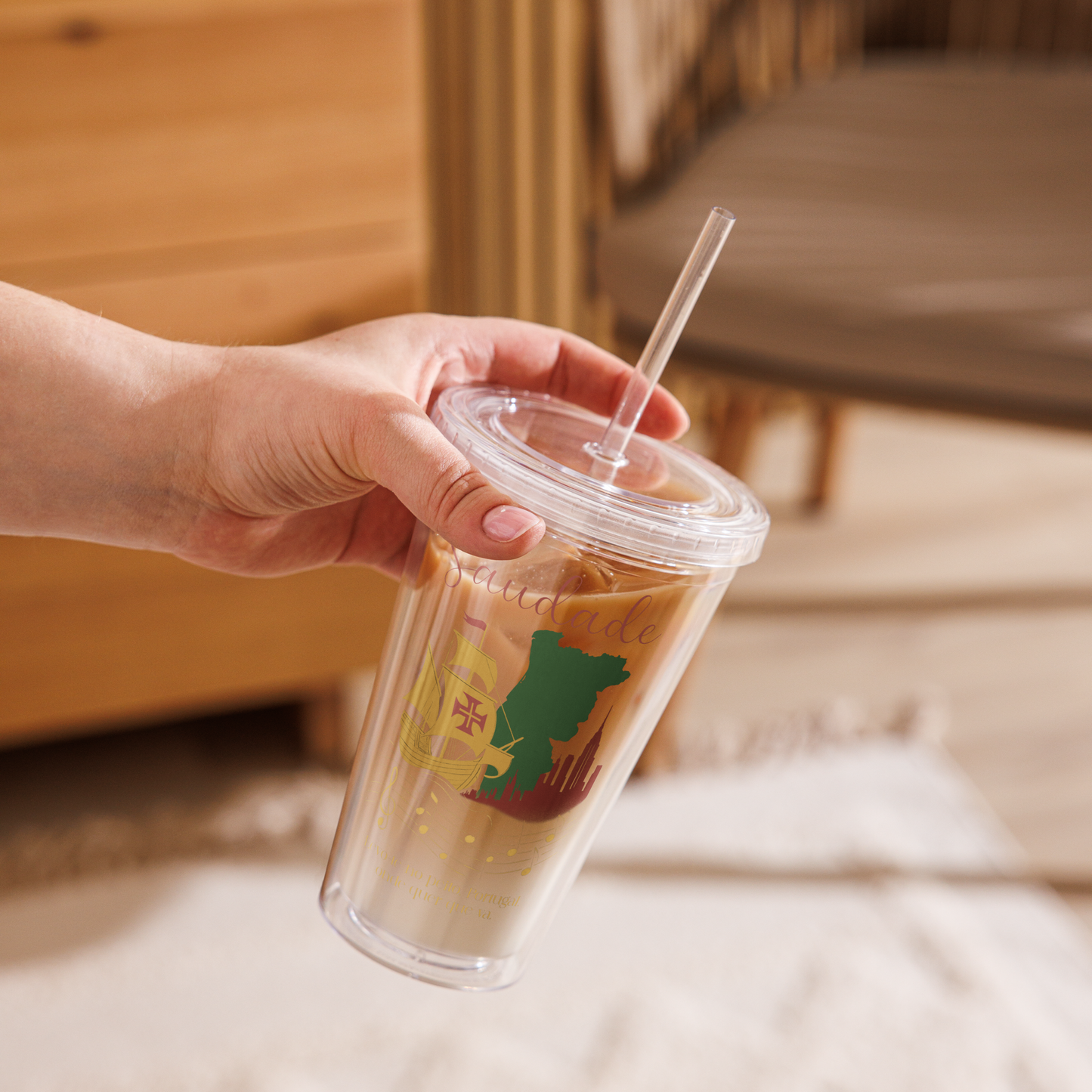 Gobelet en plastique réutilisable « Levo-te no peito »