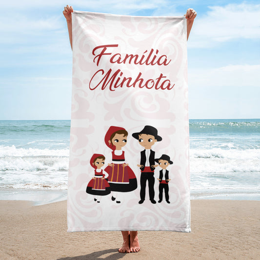 Toalha de praia “Família Minhota” personalizável