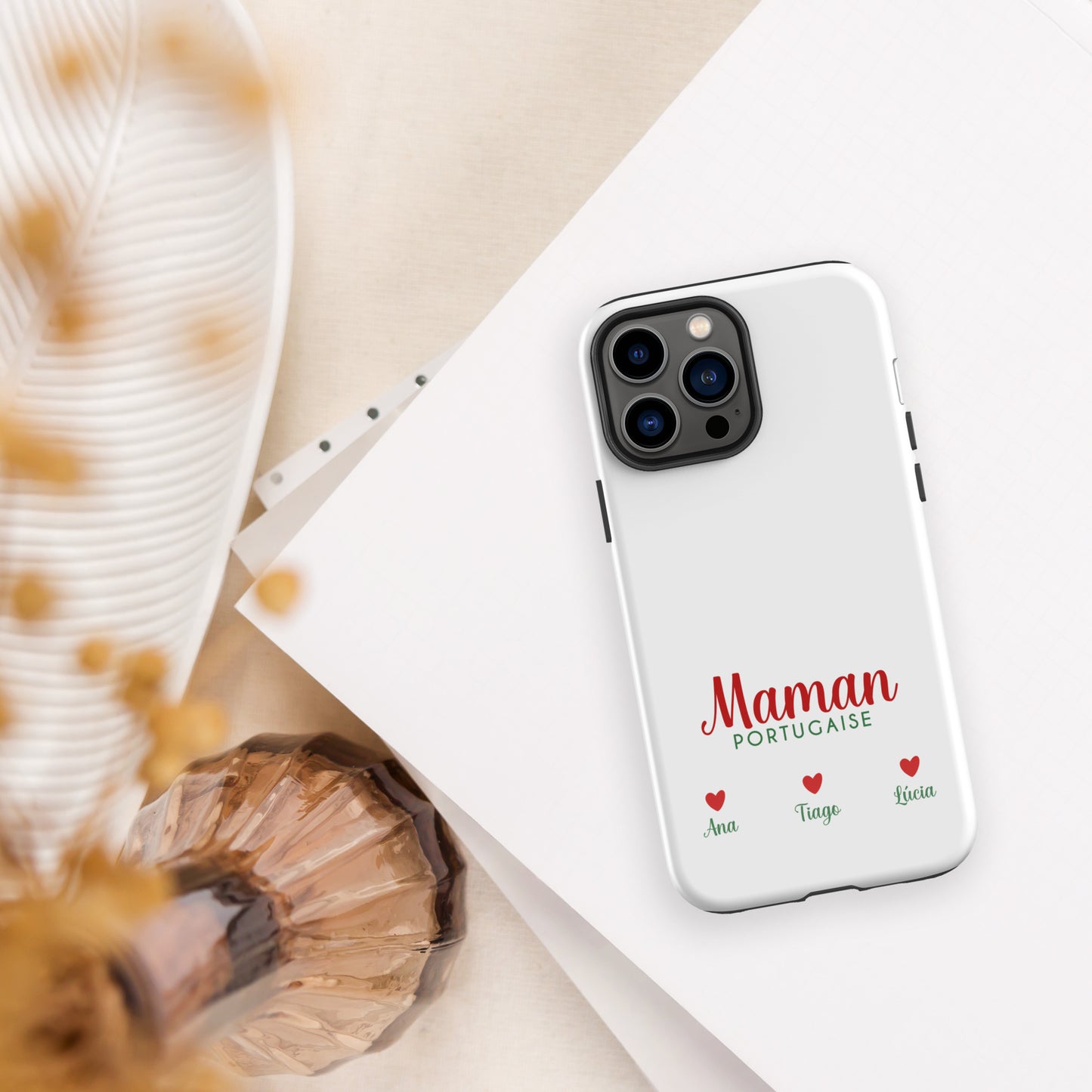 Capa rígida personalizável para iPhone “Portuguese Mom” com dupla proteção