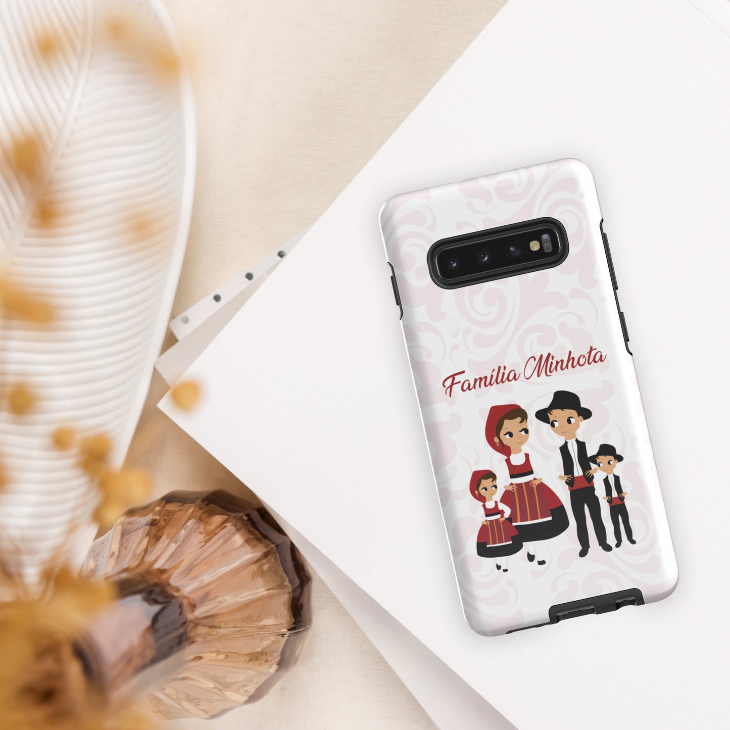 Capa rígida de dupla proteção Samsung "Família Minhota" personalizável